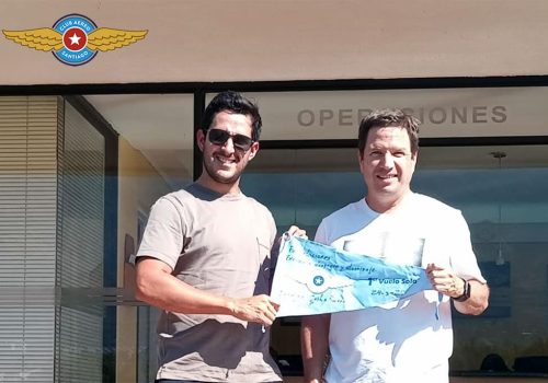 Primer vuelo solo alumno Mauricio Riveros
