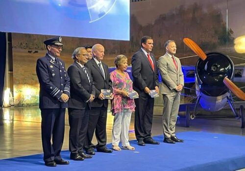 Reconocimiento del Congreso Nacional a la Aviación General